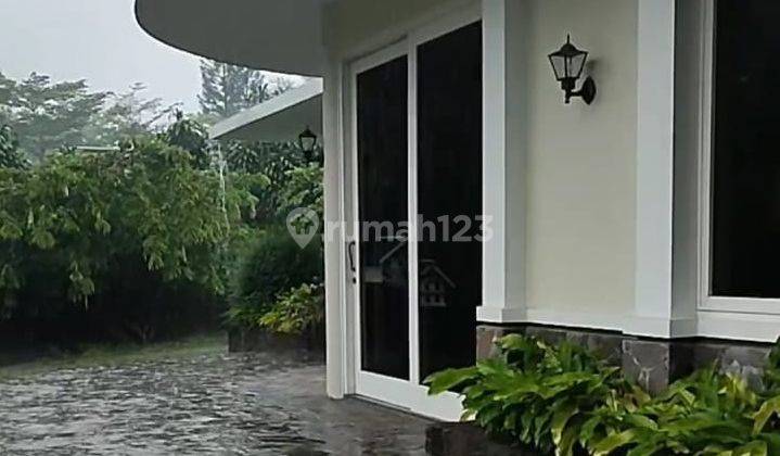 Rumah Di Ciumbuleuit Bandung Halaman Sangat Luas 8