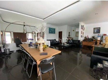 Dijual Rumah Di Sayap Gatot Subroto Bandung Ada Kolam Renang 9