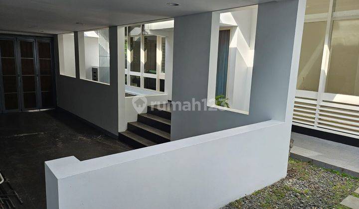 Dijual Rumah Bagus Mainroad Sutami  1