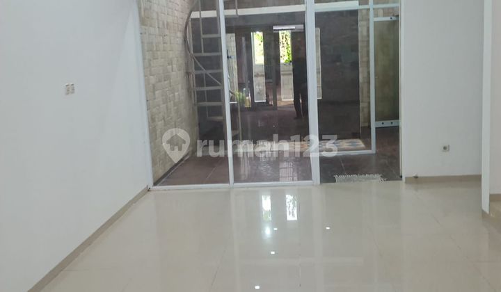 Rumah Minimalis Furnished di Setraduta