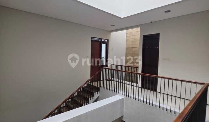 Rumah Siap Huni Pusat Kota Cihampelas Bandung 1