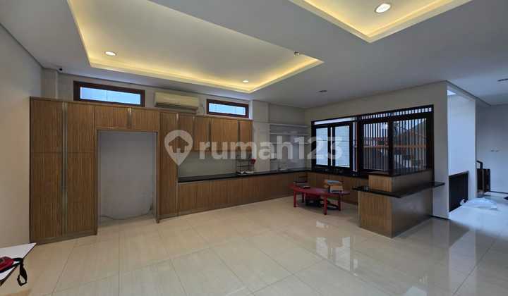Rumah Siap Huni Pusat Kota Cihampelas Bandung 2