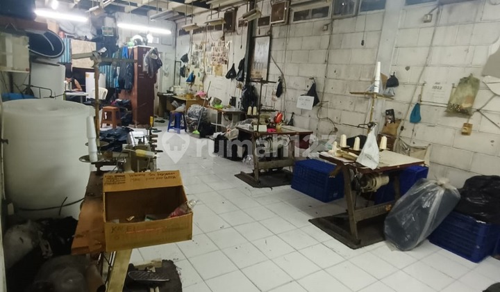 Ex Garment Business Space in Cikawao Wing Ex Garment Business Space in Cikawao Wing