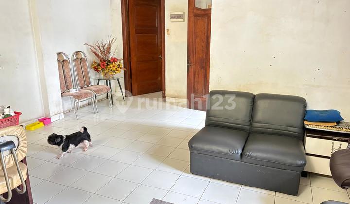 Rumah Zaman Belanda Di Sayap Dago, Bandung 2