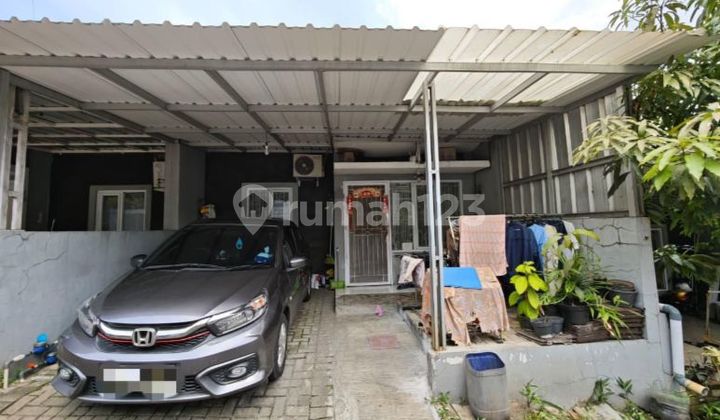 Minimalist House in Bumi Parahyangan Cimahi, Cibeber 2