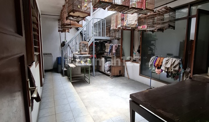 Rare House in an Elite Residential Area on Peta Road Side 2