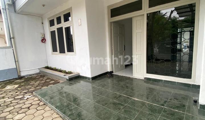 Rumah Dijual Taman Holis Indah Jalan Lebar Bangunan Terawat Rumah Dijual Taman Holis Indah Jalan Lebar Bangunan Terawat