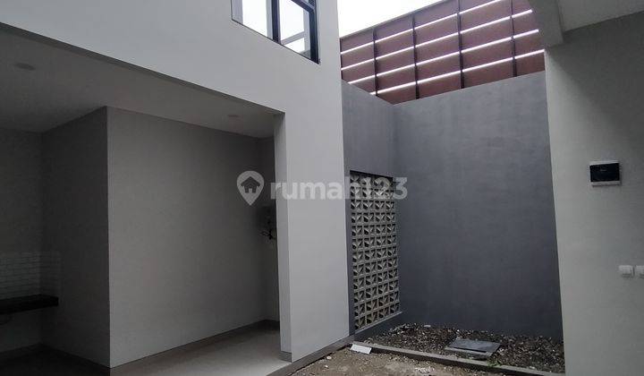 Rumah baru minimalis di Taman Holis Indah siap huni 2