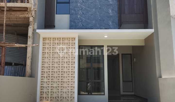 Minimalist House in Mekarwangi Close to Father's School and Shopping Center