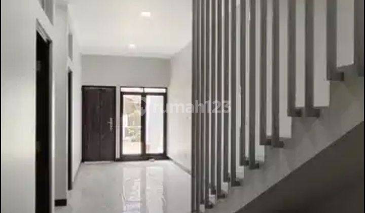 Rumah Scandinavian Taman Kopo Indah Dekat Jalan Utama 1