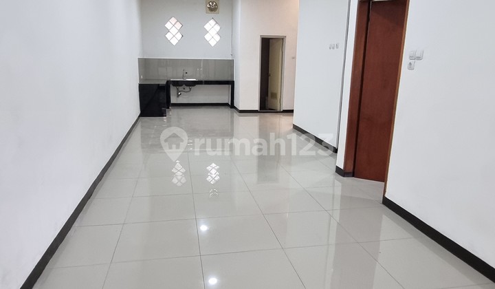 Kopo Indah 2 House for Sale, Ready to Occupied, Near Fresh Market 2