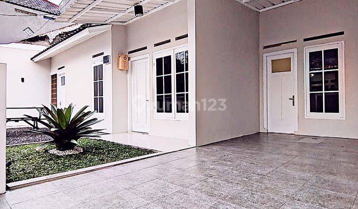 Rumah Minimalis Komplek Santosa Asih Soekarno Hatta Bandung  1