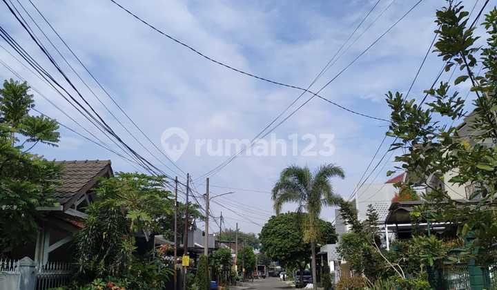 Rumah di Antapani Kota Bandung, 2 lantai murah butuh cepat 2