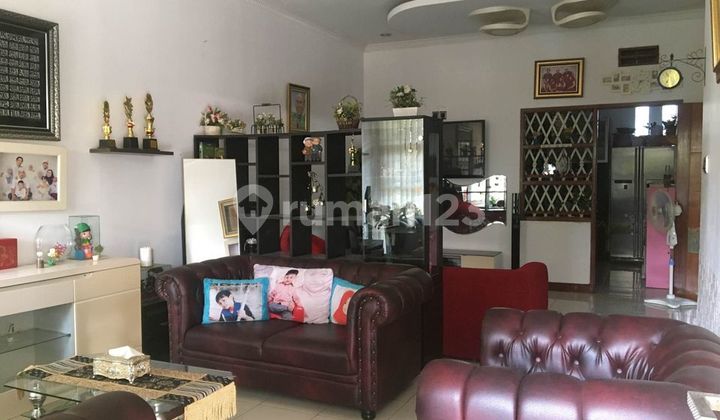 Jual rumah terawat tanah luas hook di Ujungberung Indah Bandung 2