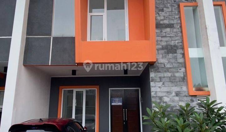 Rumah Siap Huni 2 Lantai di Grand Villa Cihanjuang Parongpong 1