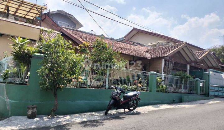 Dijual Cepat Rumah Strategis di Komplek Unpad Cigadung Bandung 1