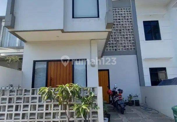 Jual Rumah Strategis di Cluster Cisaranten 2 Lantai + Rooftoop 2