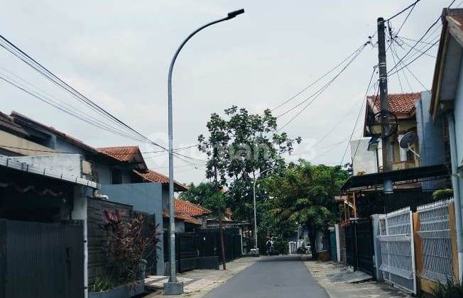 Rumah lokasi strategis di Antapani Kota Bandung akses jalan lebar 2
