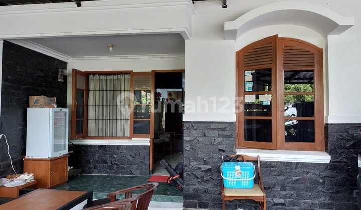 Well-maintained comfortable house in a strategic location at Antapani Cluster, Bandung City. 2