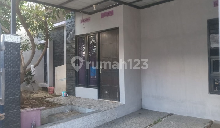 Rarely are there houses costing around 600 million in the Cisaranten Kulon Arcamanik Cluster. 2