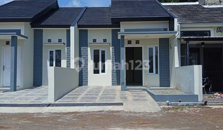 Hunian minimalis  strategis di Cluster Cileunyi Bandung 2