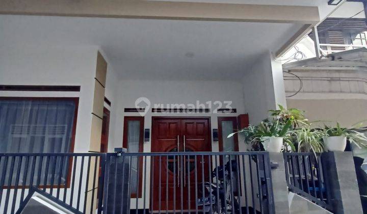 Jual Rumah 3 Lantai Nyaman Terawat di Cibabat Cimahi Cash Only 2