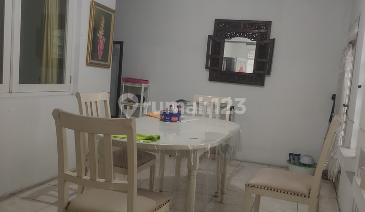 For Rent 2-Story Fully Furnished House in KBP Kota Baru Parahyangan 2