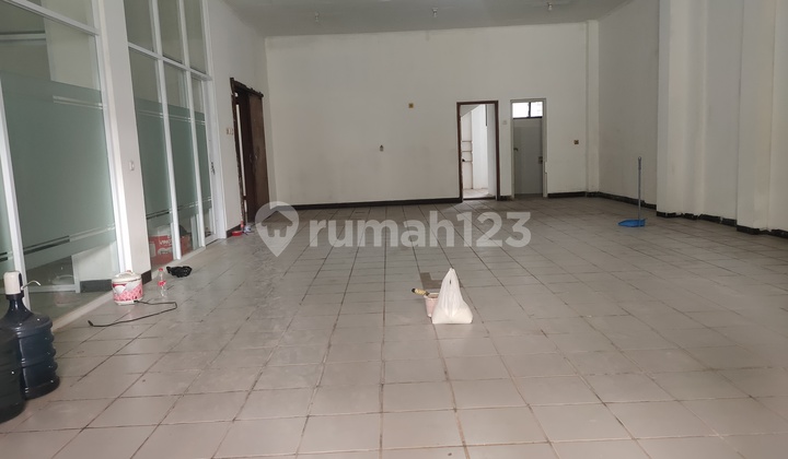 Ruko Ruang Usaha di Mainroad Buah Batu