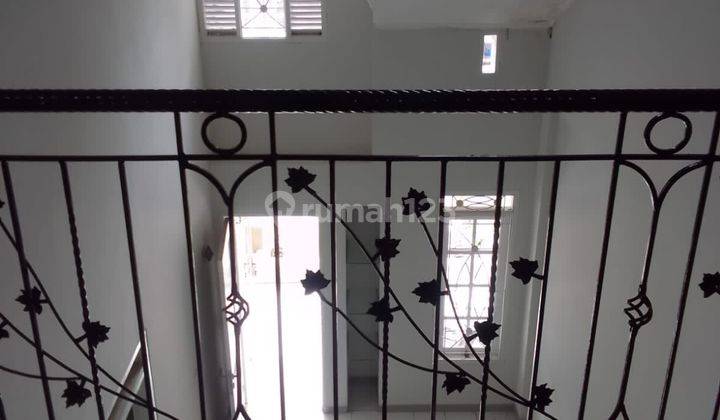 Dijual rumah 2 lantai siap huni di Victoria sentul city bogor 2