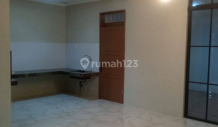 Dijual Rumah Minimalis Cantik Siap Huni di Kopo Permai, Bandung 2