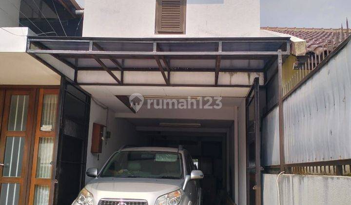 Rumah Asri Di Jalan Sutami Bandung.      2