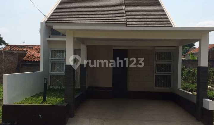 Rumah di Duta Asri Residence Bandung Rumah di Duta Asri Residence Bandung