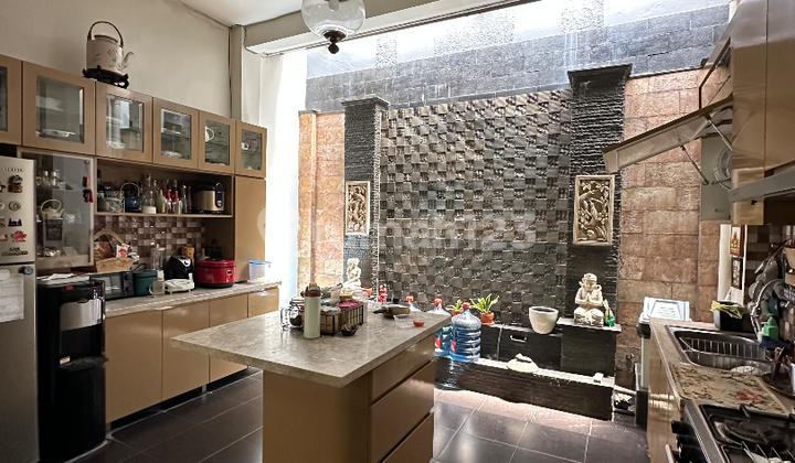 Rumah 2 lantai siap huni di cipete cilandak jakarta selatan 2