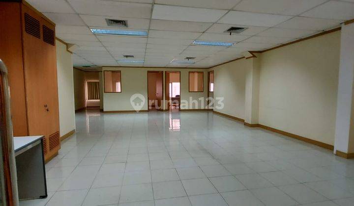 Kantor Di Soepomo Tebet 1200 Meter 180rb Per Meter Per Bulan Nego 2