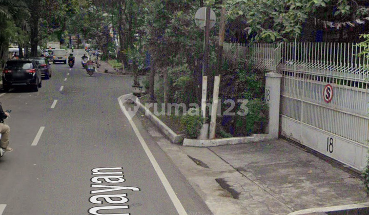 Dijual Rumah Siap Huni Area Komersil Patal Senayan Jakarta Selatan 4