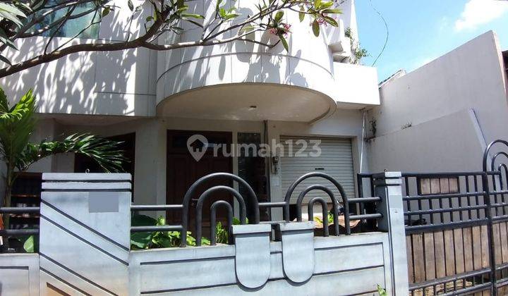 Investasi Cuan Rumah 2 Lantai Tersewa di Mampang 178 Meter 3,6 M 2