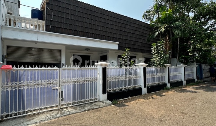 1.5-Story House in Kemang Area with 2-Car Access Road