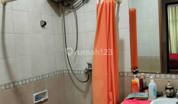 Dijual Apartmen 2 Bedrooms Hampton Park Jakarta Selatan 1,2m Nego 1