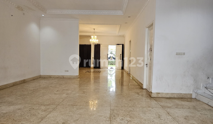 For Sale Nice House 307 Square Meters in Tebet Barat, South Jakarta 2