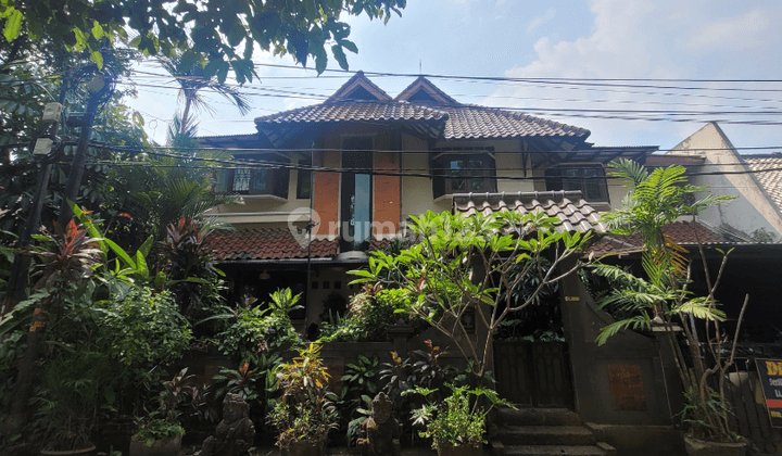 Dijual Rumah Cantik Dekat Sudirman Depan Taman 312 Meter 22M Nego 1