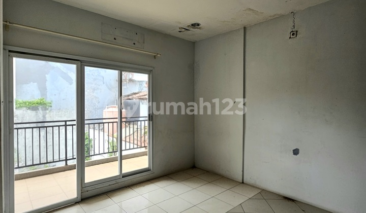 Rumah Dalam Compound di Cipete 2