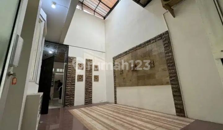 Rumah Cantik Dalam Komplek Cinere Dekat Tol 2
