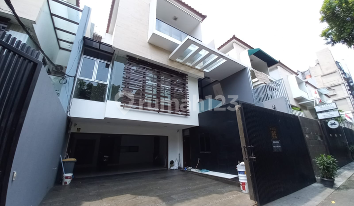 Rumah Cantik Bisa Untuk Kantor Area Pondok Indah