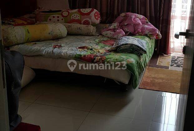 Rumah di sewakan Green lake city cluster Amerika 2 Lantai full furnished  2