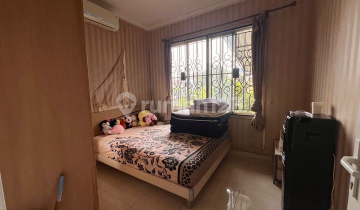 Ready-to-Occupy House in Olivia Cluster, Alam Sutera, South 180 Land. 2