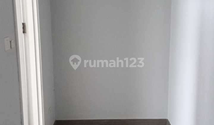 Riviera House Ready to Occupancy Strategic Location 2