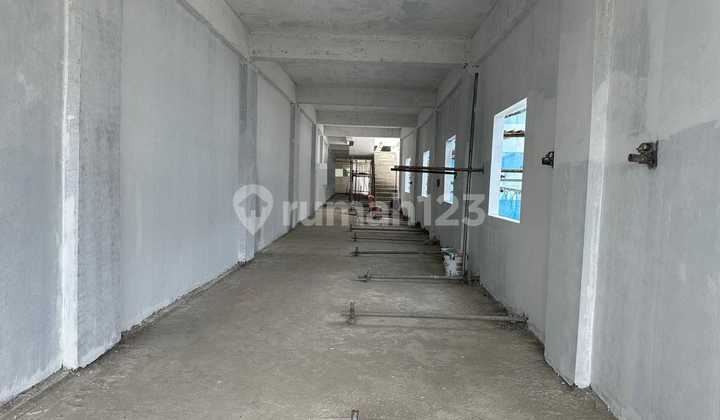 Ready-to-Use Strategic Location Jembatan Lima 5 Warehouse Office Shop House Business Place