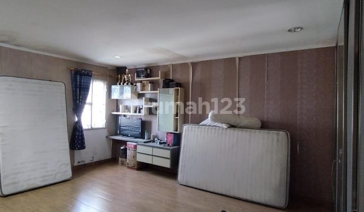 Rumah Amerika Latin Siap Huni Di Green Lake City Glc 2,5 Lantai 2