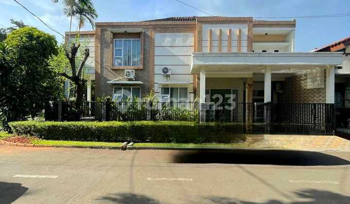 Luxury House with Beautiful Design in Bintaro, South Tangerang