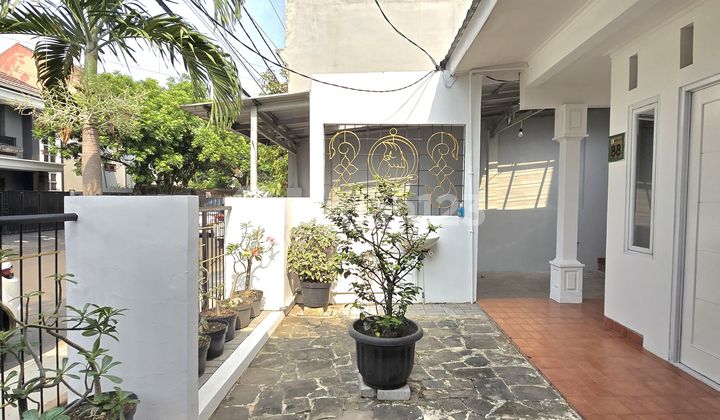 Rumah Lokasi Strategis Jalan Utama Cocok Untuk Usaha, Bintaro Jaya Tangerang Selatan